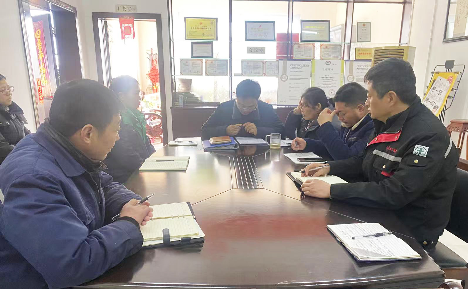 Dafeng Mingyue Bearing Bush Co., Ltd. sa uskutočnilo prvé mesačné stretnutie v roku 2025